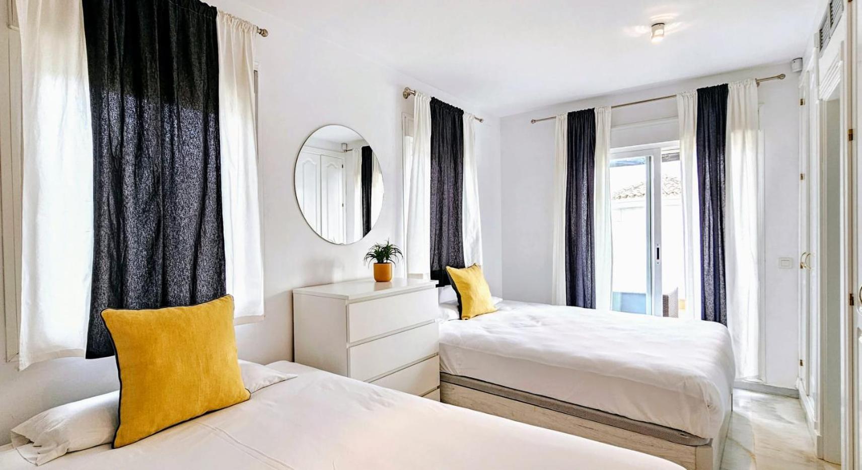 Apartment Naranjos Close To Puerto Banus *